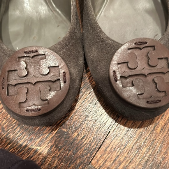 Tory Burch Sally wedge grey suede low heel - Picture 6 of 6